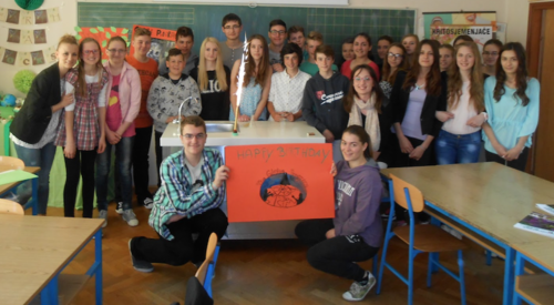 Students of III. Osnovna Skola Varazdin in Croatia taking a group photo. 