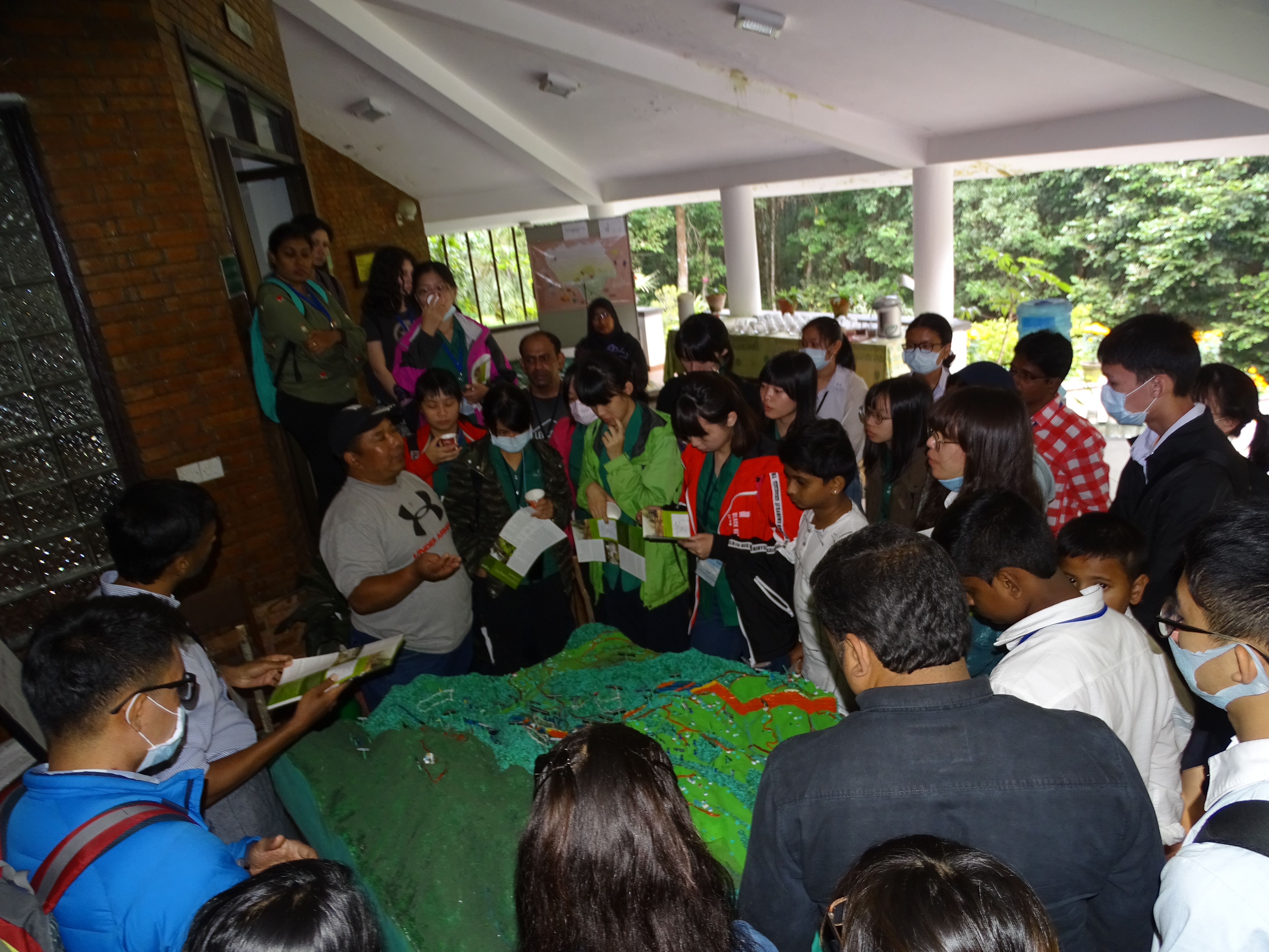 Participants at the 2018 Lake Pokhara Expedition