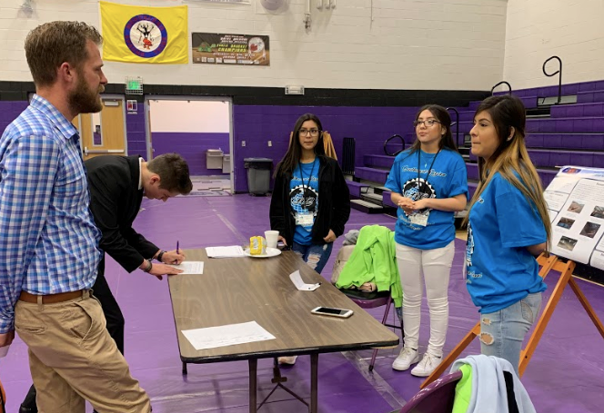 Photo of GLOBE students participating in a US SRS in 2019