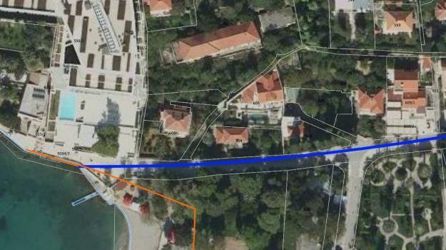 Sewer route - brown (private image of Dubrovnik Waterworks employee)