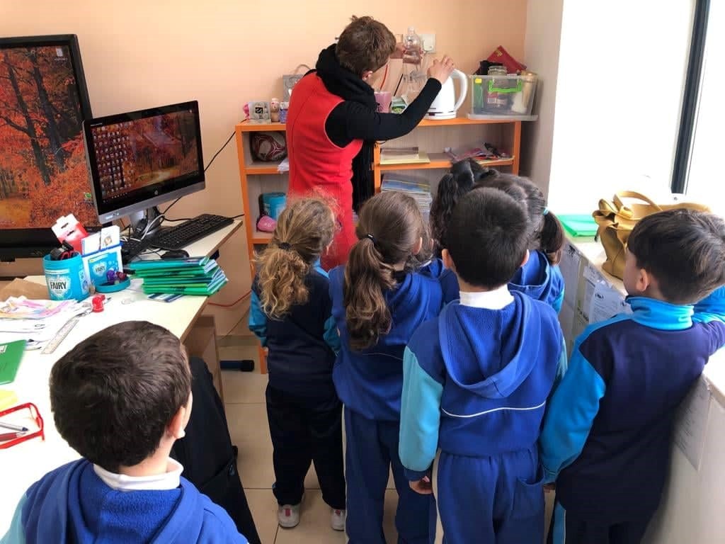 Students, and their work, at the Gozo College Xewkija Primary School (Gozo, Malta)