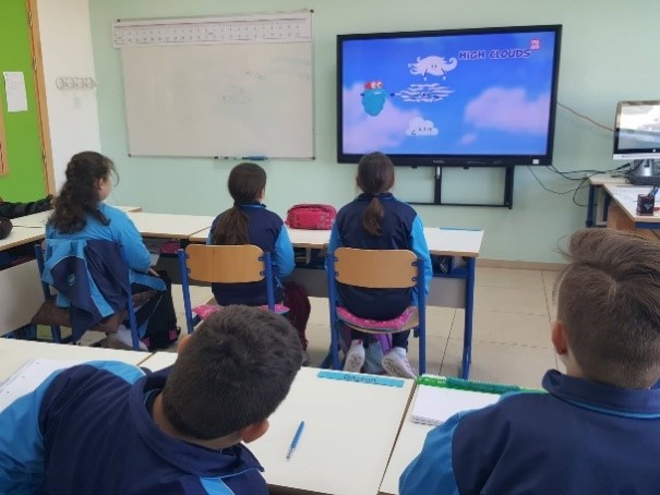 Students, and their work, at the Gozo College Xewkija Primary School (Gozo, Malta) 