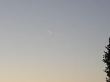 Very Short Short-Lived Contrail
