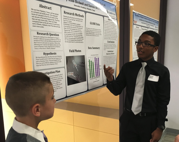 Student presents research at the Southwest SRS