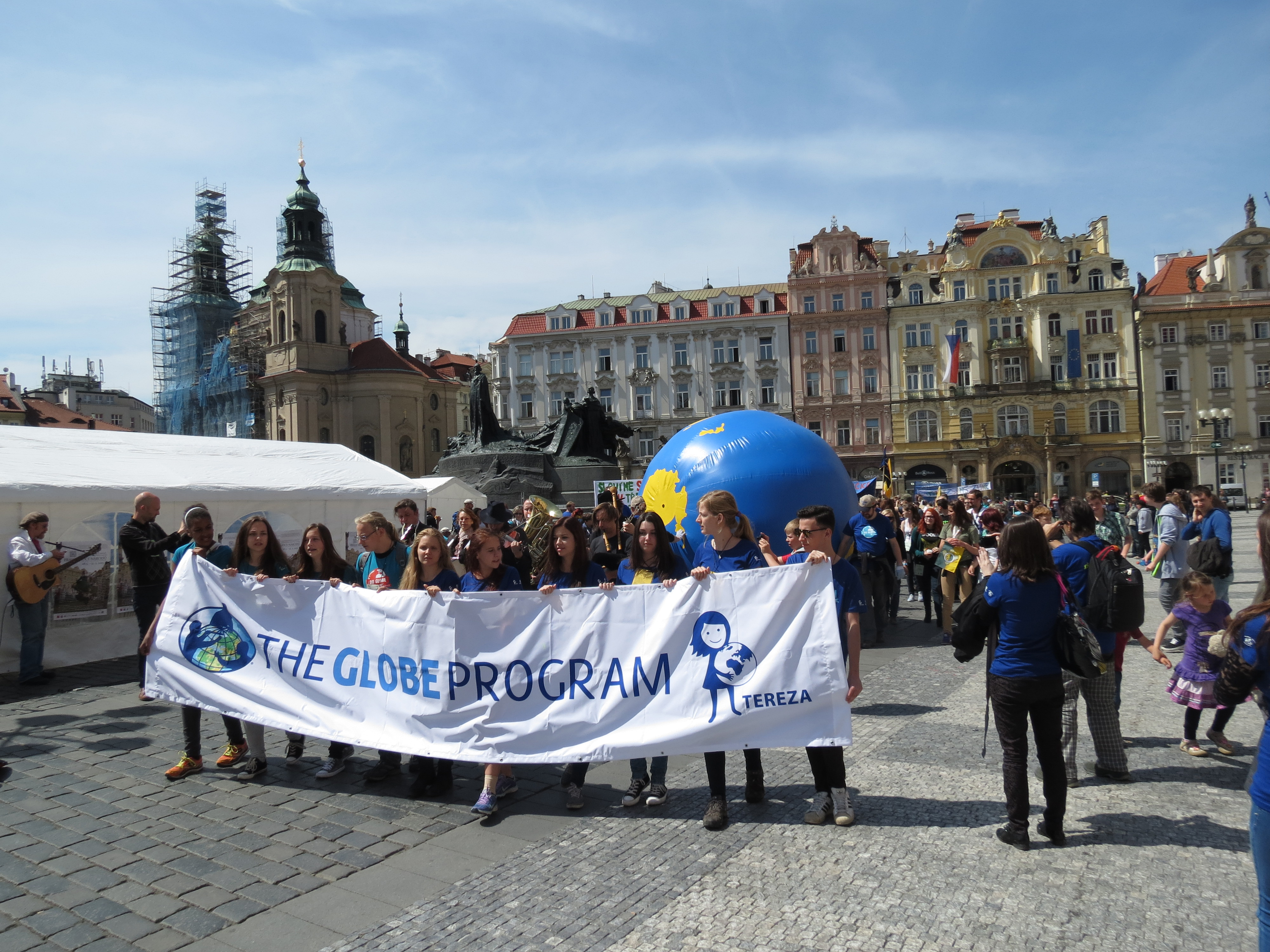 students at globe games