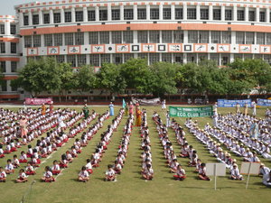 Students of Bal Bhavan Public School in Delhi Celebrate Earth Day 2009