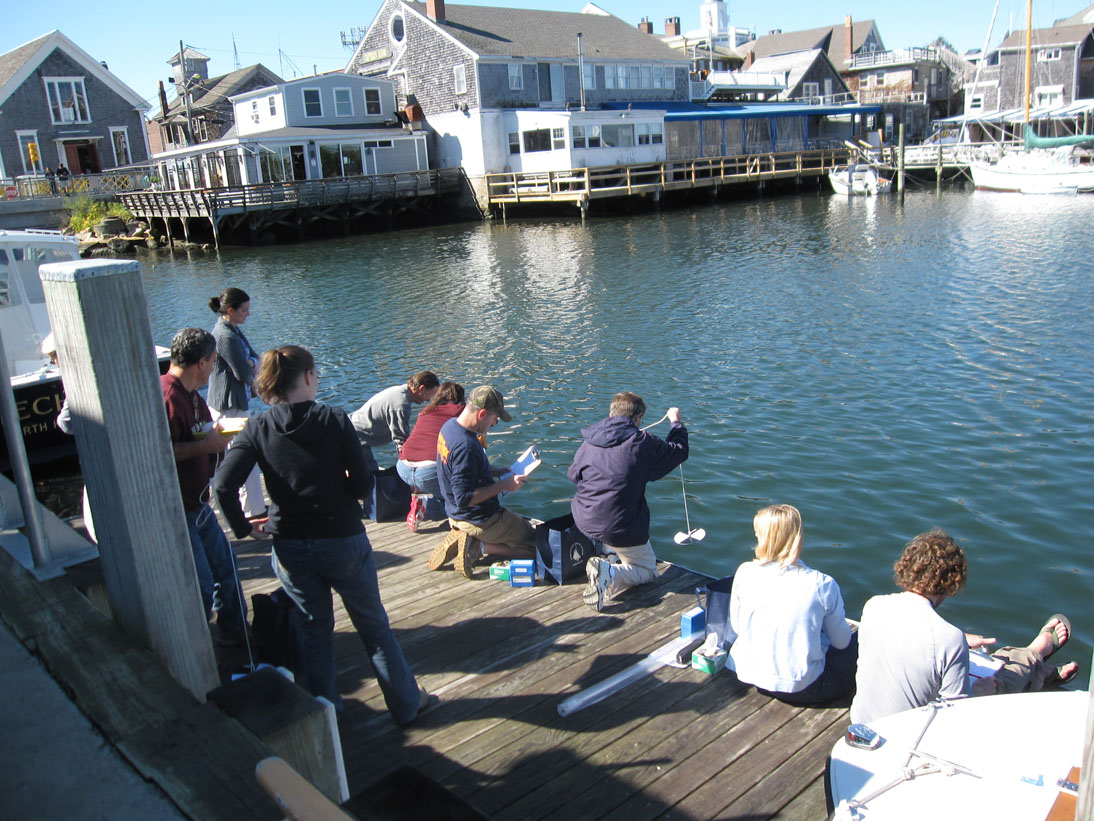 Woods Hole Oceanographic Institution (USMAUIMD) logo